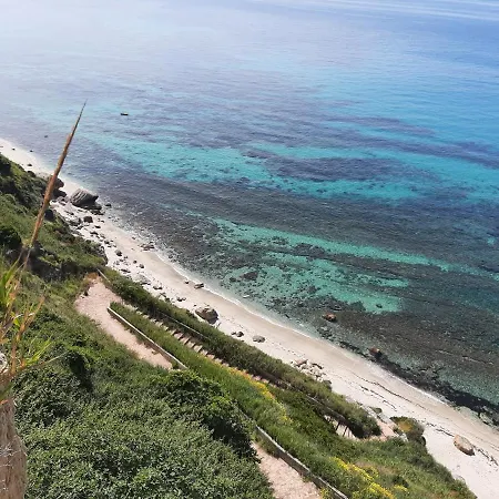 Vicino A Tropea Santa Domenica (Vibo Valentia)